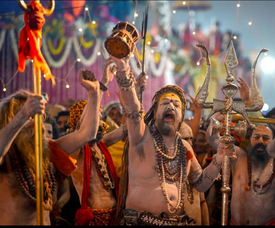 naga sadhus at mahakumbh